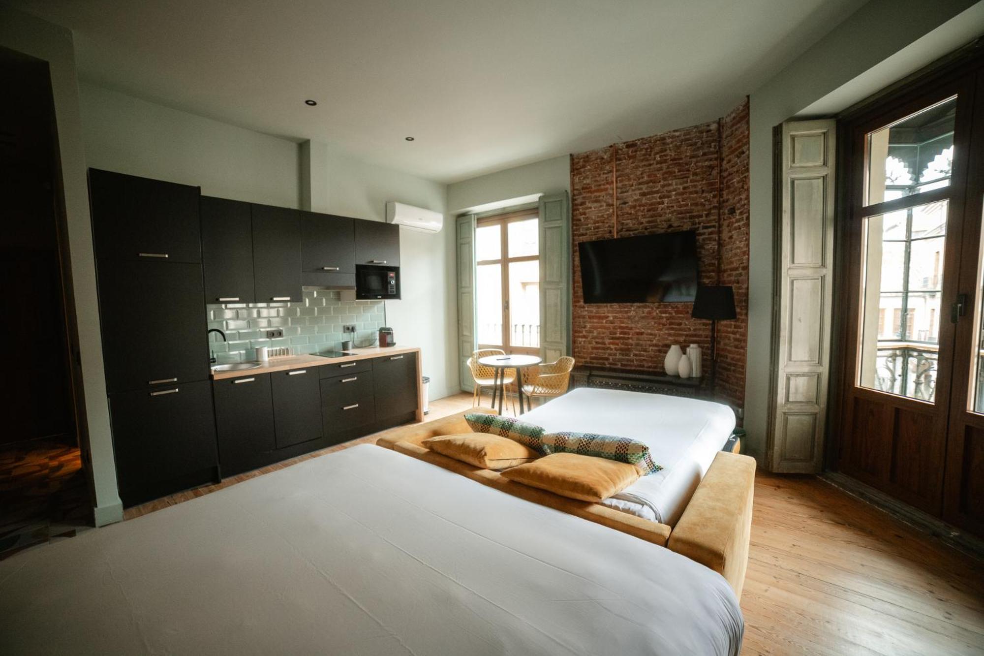 Rincon Del Conde Suites レオン エクステリア 写真